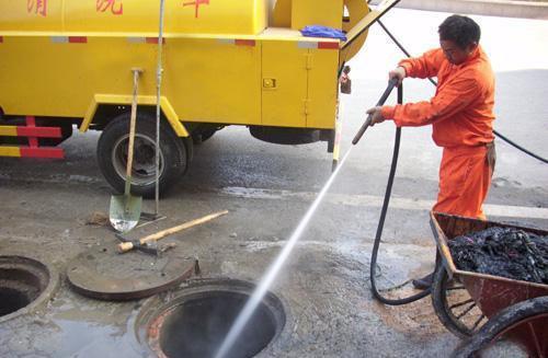 新春煥新顏 無錫專業(yè)下水道與污水池清理，構(gòu)筑潔凈家園喜迎佳節(jié)